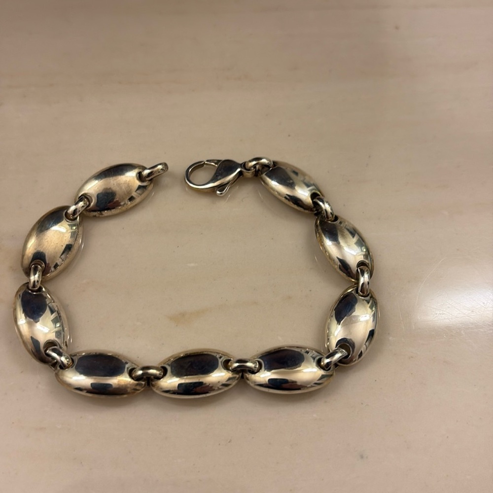Tiffany’s pebble bracelet